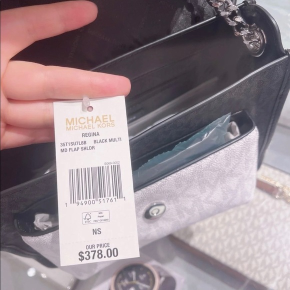 Michael Kors Regina Medium Flap Shoulder Bag - Picture 6 of 6